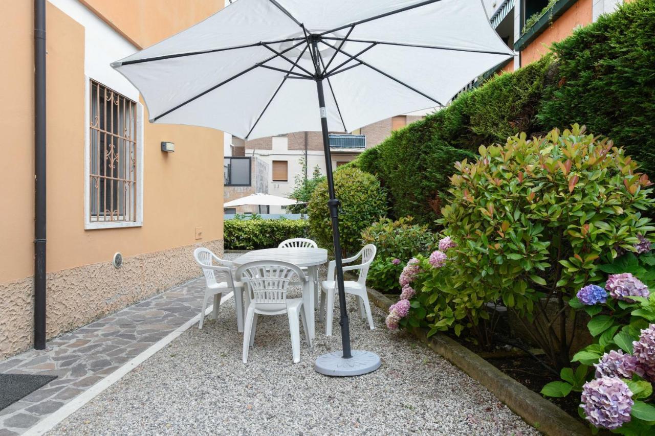 Garden Apartment Бардолино Екстериор снимка