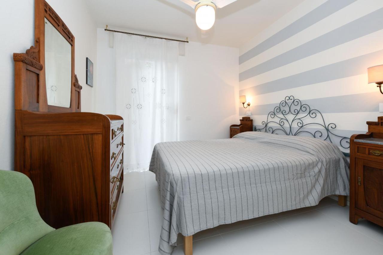 Garden Apartment Бардолино Екстериор снимка